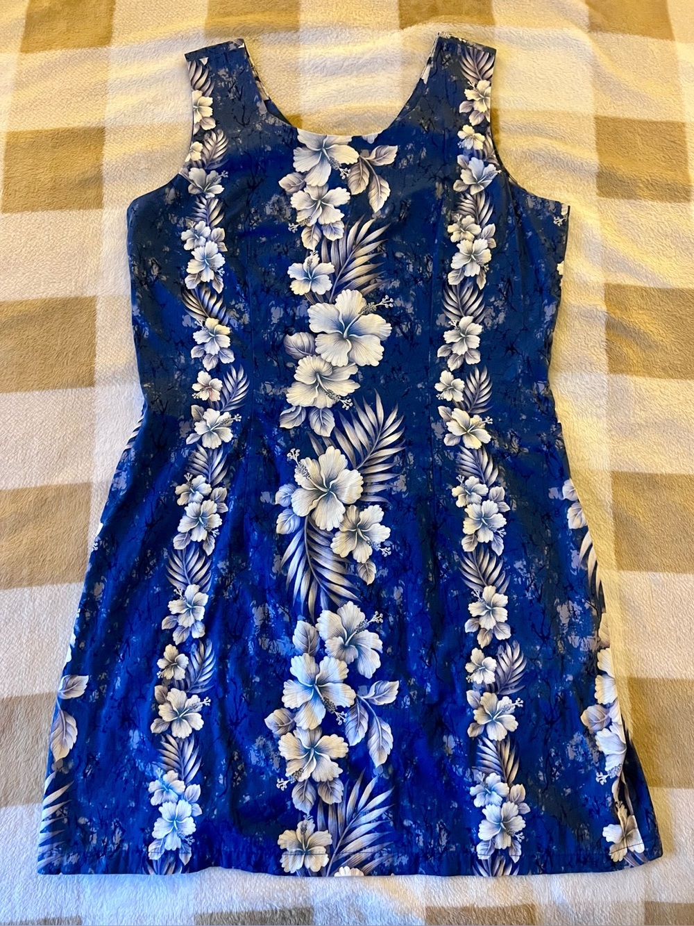 Vintage 90s Halekulani Hawaiian Dress